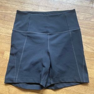 Girlfriend collective volleyball hot yoga running booty bike short 4” inseam